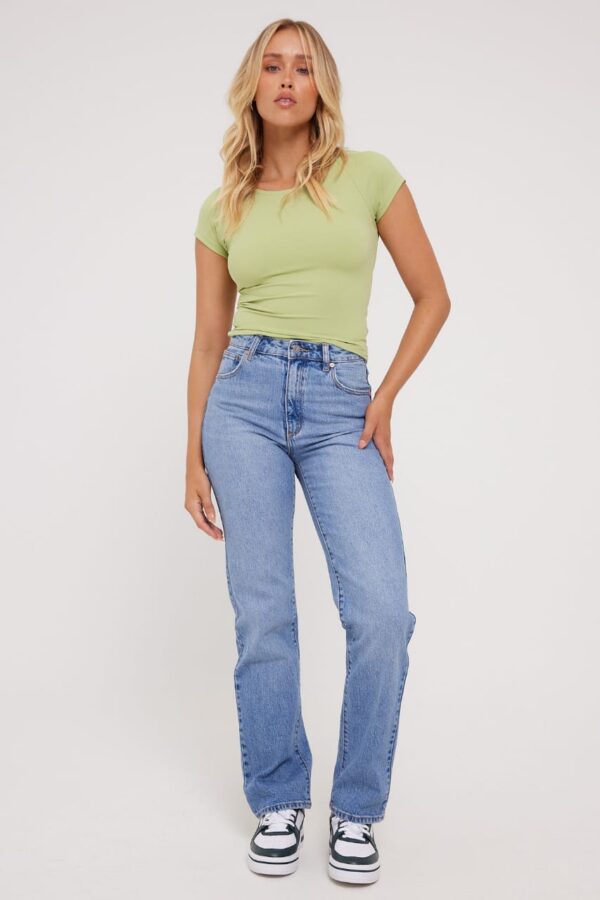 Girls Comfort Straight Fit Acid Wash Stretchable Jeans